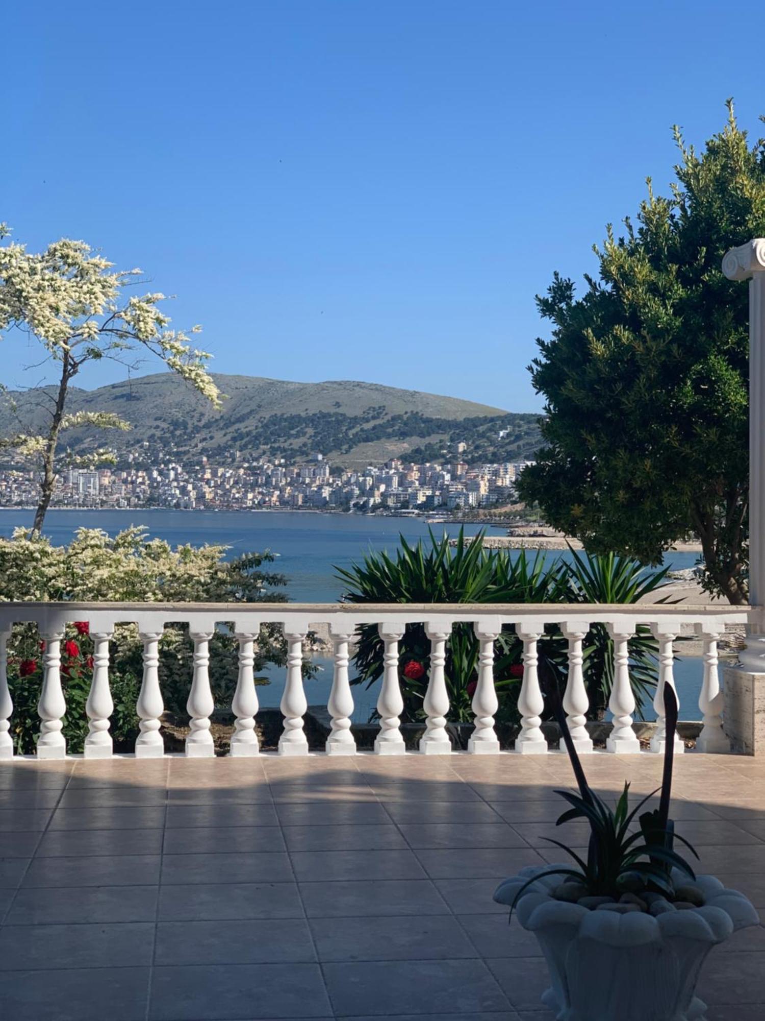Hotel Dodona Sarandë Exteriör bild