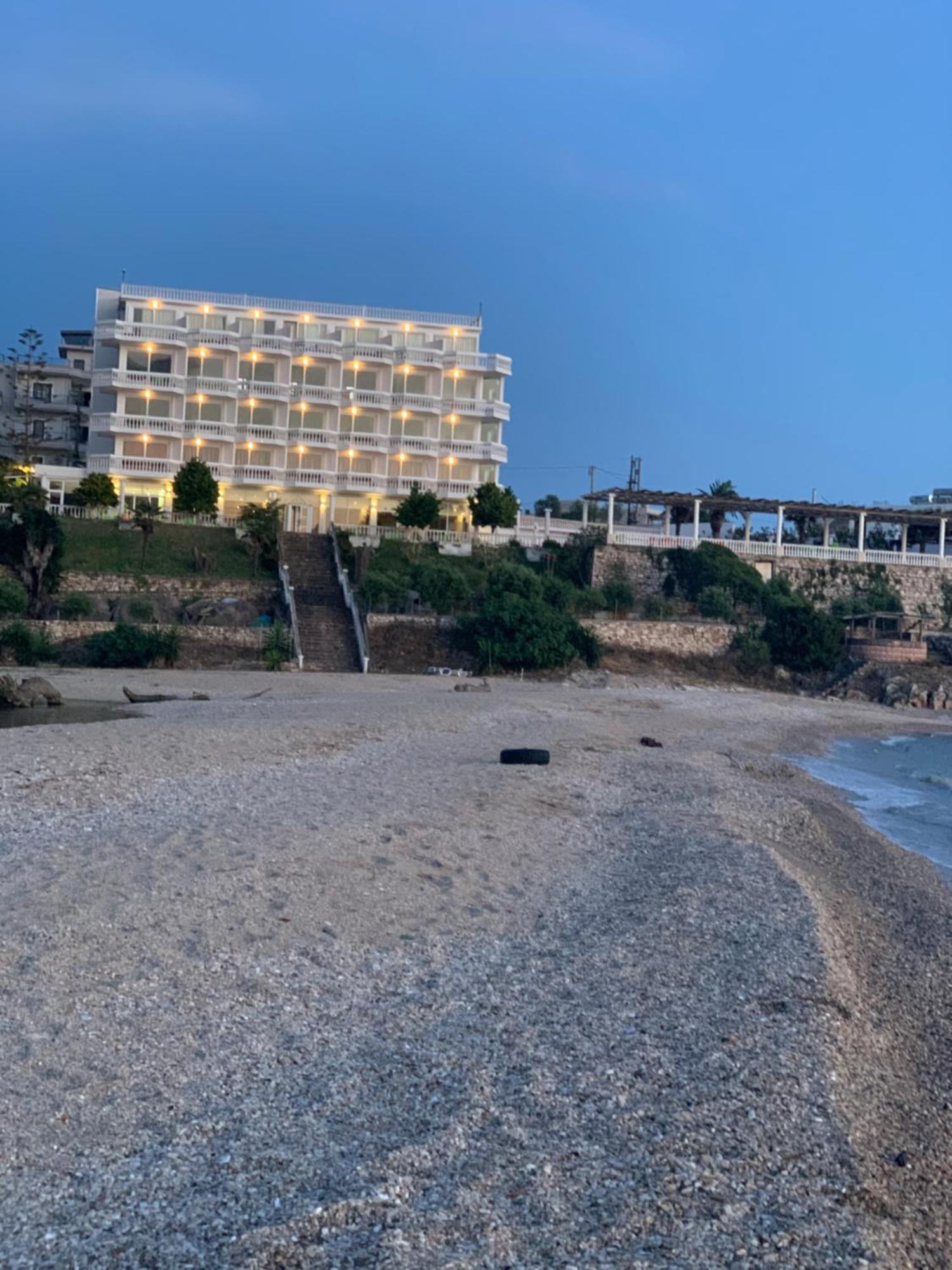 Hotel Dodona Sarandë Exteriör bild